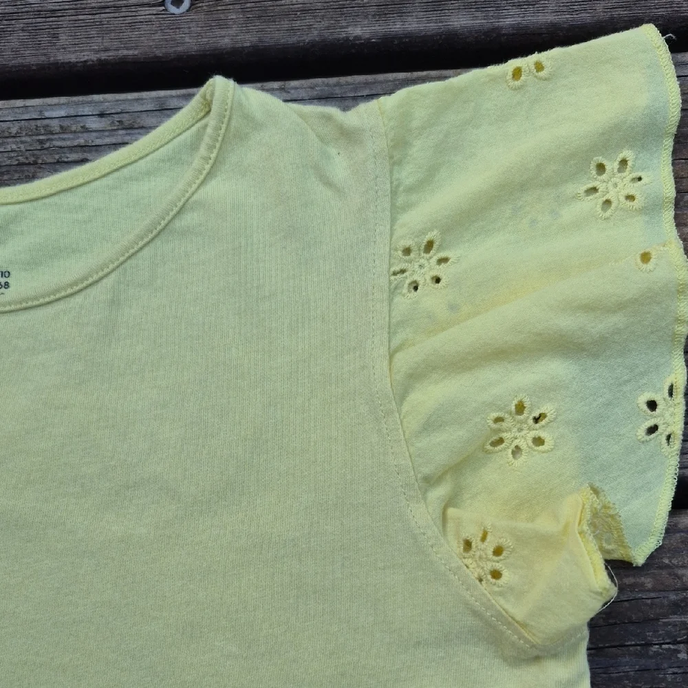 Yellow Ruffled Sleeve Top - Picture 4 of 11